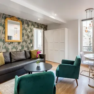 cosy-2-bedrooms-1-bathroom-apartment-le-marais-pompidou-paris.fr-paris.fr/